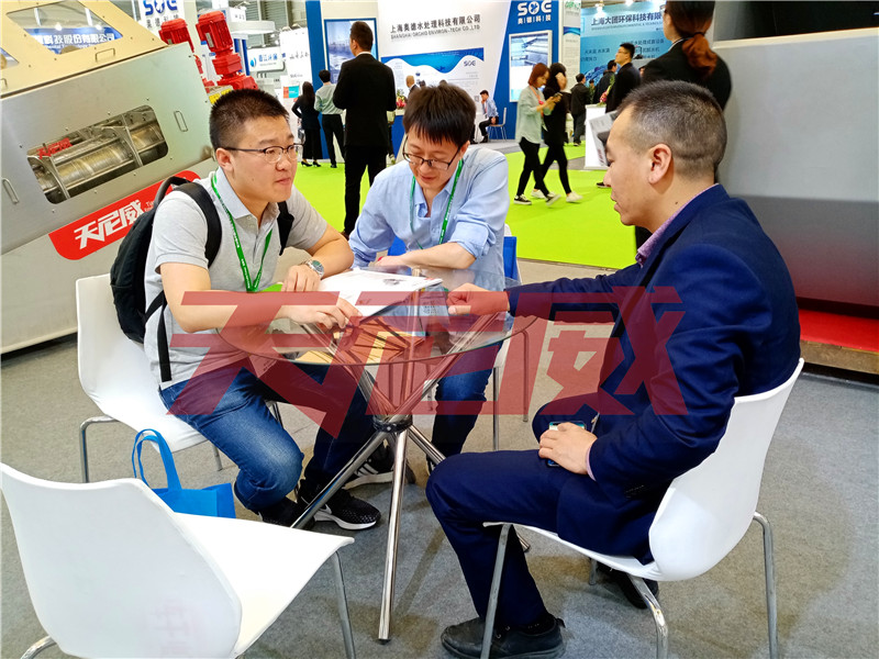 天尼威參加2019上海環博會展會現場